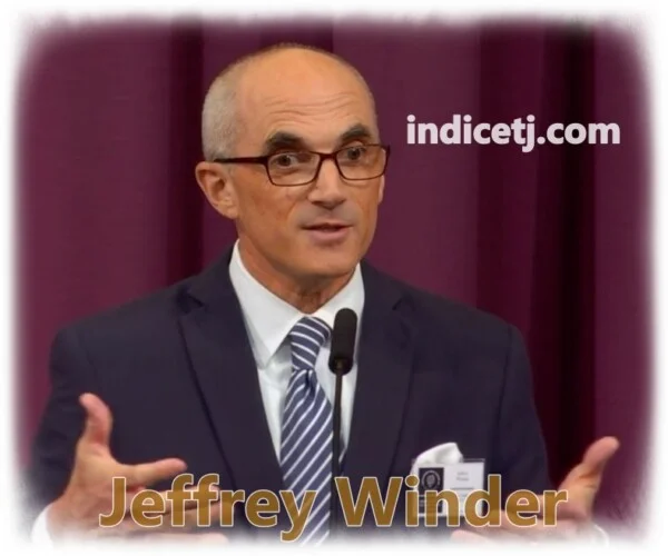 Membro do Corpo Governante Jeffrey Winder